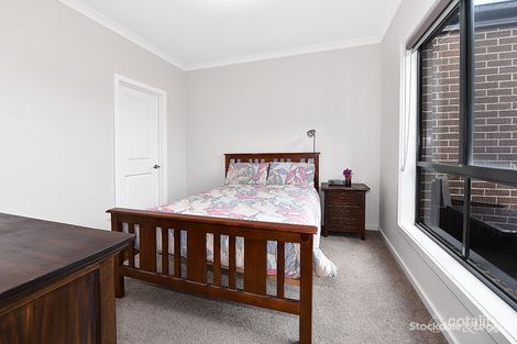 Property photo of 12 Lehmann Walk Epping VIC 3076