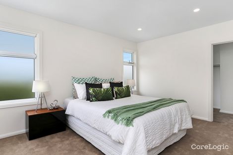 Property photo of 2/42 Damon Road Mount Waverley VIC 3149