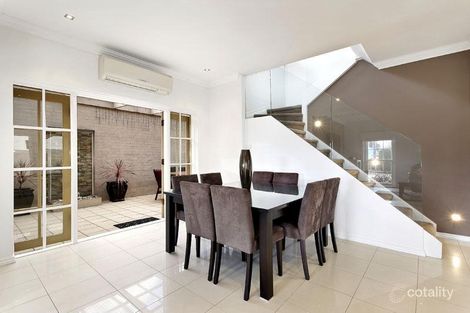 Property photo of 12 Carnarvon Road Strathmore VIC 3041
