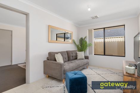 Property photo of 38 Wanderer Parkway Baldivis WA 6171
