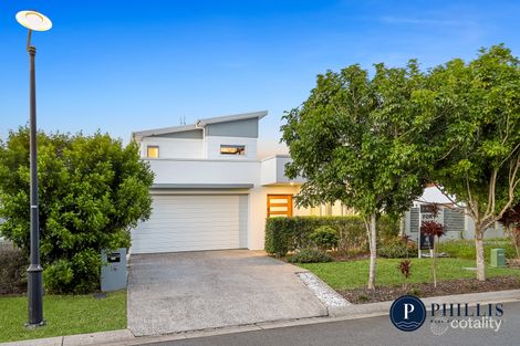Property photo of 16 Beacon Lane Hope Island QLD 4212