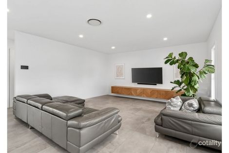 Property photo of 30 Sandpiper Drive Burleigh Waters QLD 4220