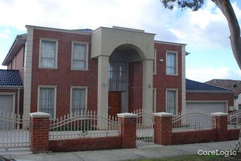 Property photo of 15 Clifford Street Glen Waverley VIC 3150