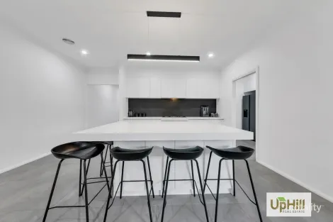 Property photo of 39 Garrard Crescent Clyde VIC 3978