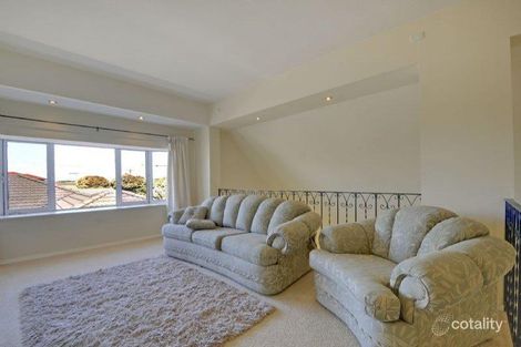 Property photo of 5 Myrtle Crescent Traralgon VIC 3844