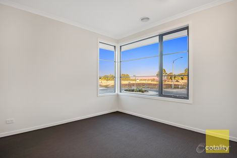 Property photo of 122 Farm Road Werribee VIC 3030