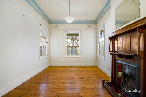 11 Davies St, Newport, VIC 3015