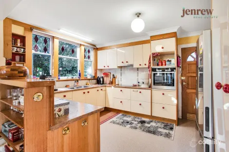 Property photo of 1 Croft Avenue Devonport TAS 7310