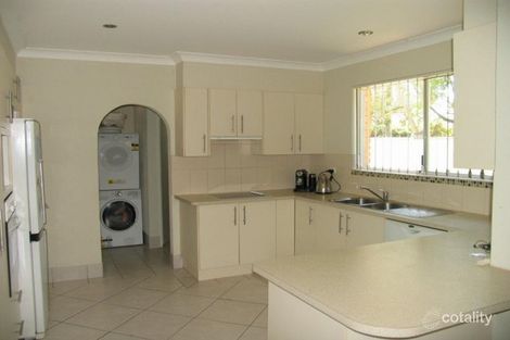 Property photo of 2 Banksia Place Yamba NSW 2464