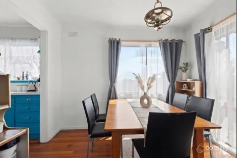 Property photo of 41 Jonathan Drive Darley VIC 3340