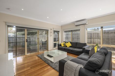 Property photo of 2/33 Deschamp Crescent Rowville VIC 3178