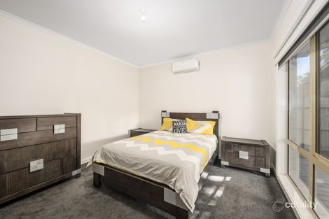 Property photo of 2/33 Deschamp Crescent Rowville VIC 3178