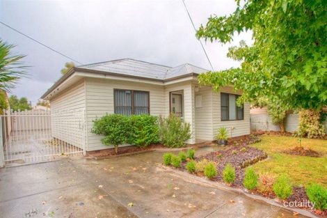 2 Elinand St, Wendouree, VIC 3355