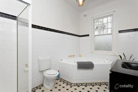 Property photo of 1 Thackeray Street Elwood VIC 3184
