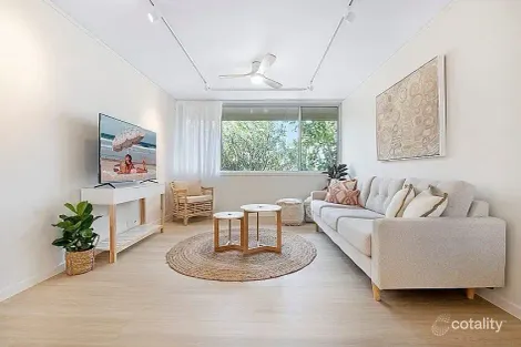 Property photo of 3/3 Seashell Avenue Mermaid Beach QLD 4218