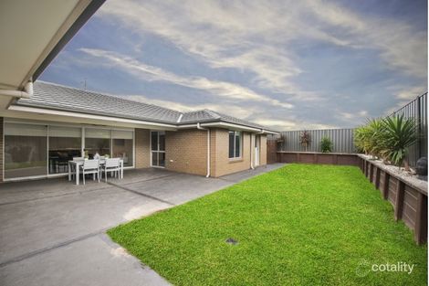 Property photo of 20 Snapdragon Crescent Hamlyn Terrace NSW 2259