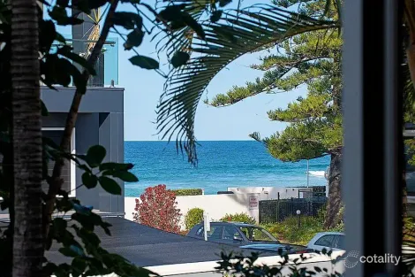 Property photo of 3/3 Seashell Avenue Mermaid Beach QLD 4218