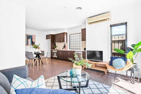 Property photo of 4 Erskine Way Sydenham VIC 3037