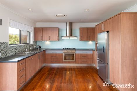 Property photo of 17 Nurom Avenue Ferny Hills QLD 4055