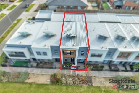 Property photo of 5 Beela Walk Werribee VIC 3030