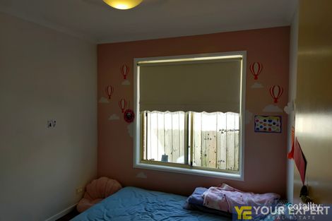 Property photo of 4 Waverley Close Narre Warren VIC 3805
