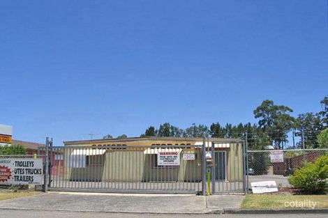 16 Gibbens Rd, West Gosford, NSW 2250