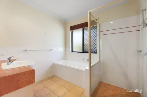 Property photo of 2/65 Riverwood Drive Ashmore QLD 4214