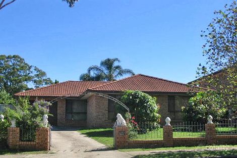 Property photo of 4 Monaro Close Bossley Park NSW 2176