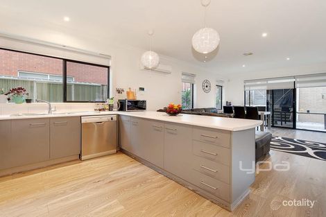 Property photo of 89 Ravenhill Boulevard Roxburgh Park VIC 3064