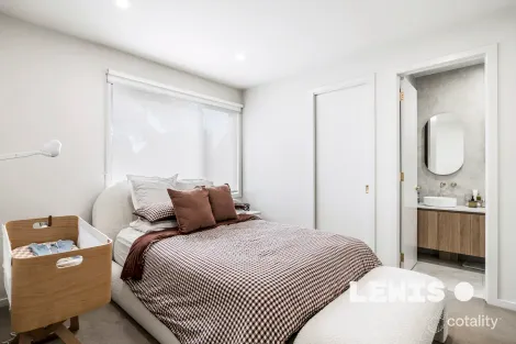 Property photo of 25 Glenroy Road Glenroy VIC 3046