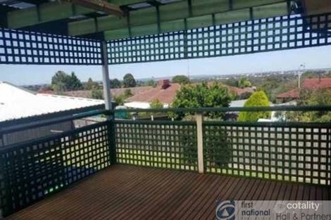 Property photo of 29 Oxley Way Endeavour Hills VIC 3802