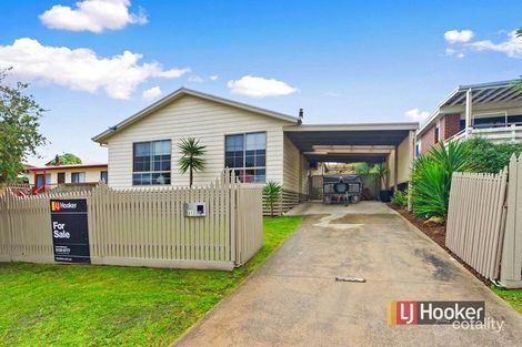 Property photo of 31 West Crescent Lakes Entrance VIC 3909