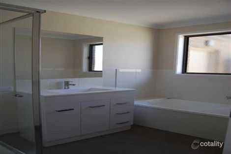 Property photo of 15 Heather Circuit Mulwala NSW 2647