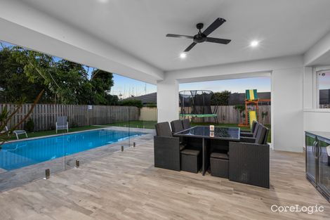 Property photo of 16 McIlwraith Avenue Bundall QLD 4217