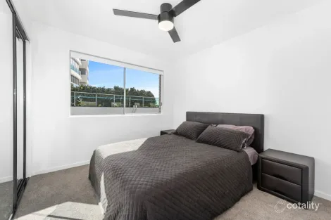 Property photo of 11/294 Marine Parade Labrador QLD 4215