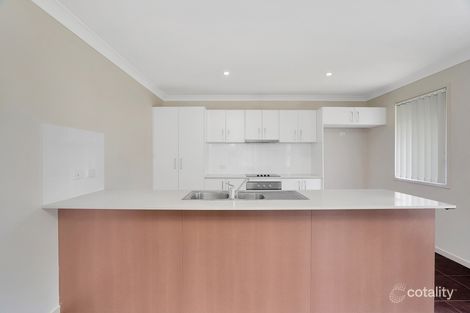 Property photo of 8 Honeyeater Crescent Moggill QLD 4070