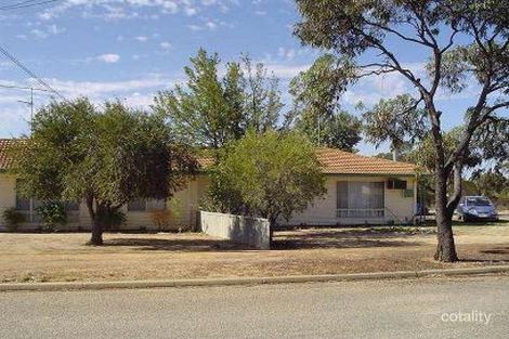 10 Kendall St, Merredin, WA 6415