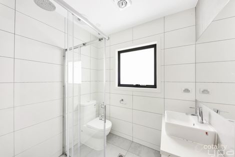 Property photo of 2/3 Dhemre Place Dallas VIC 3047