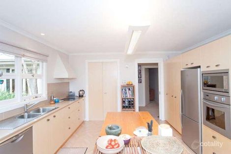 Property photo of 5 Selbourne Place Lindisfarne TAS 7015