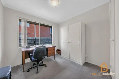 Property photo of 18 Chadway Avenue Tarneit VIC 3029
