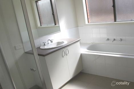 Property photo of 14 Hadlow Court Sunbury VIC 3429