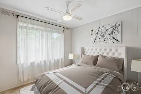 Property photo of 32 Pembroke Drive Reynella SA 5161