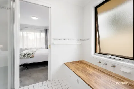 Property photo of 4 Timbara Crescent Blue Haven NSW 2262