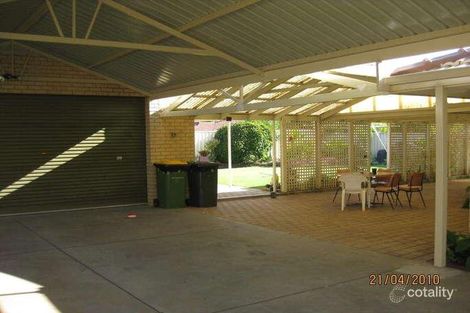 Property photo of 17 St Laurent Mews Port Kennedy WA 6172