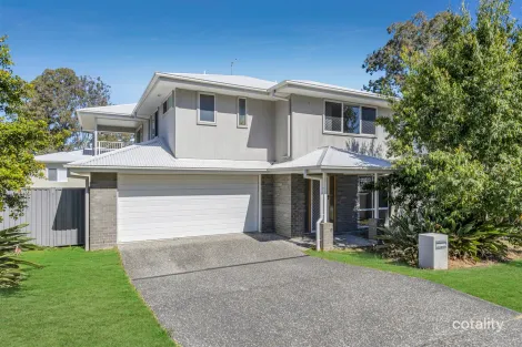 Property photo of 3 Eugenia Close Kenmore QLD 4069