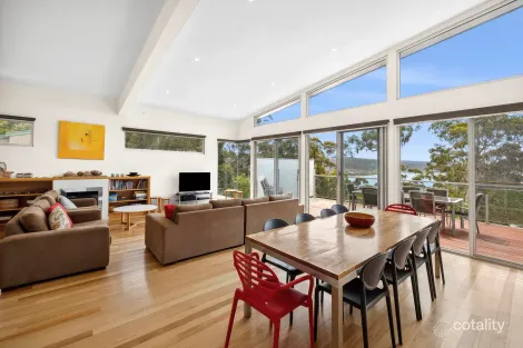 Property photo of 34 Charles Street Lorne VIC 3232