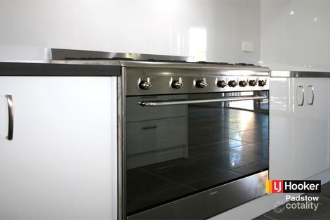 Property photo of 15 Mackinnon Avenue Padstow NSW 2211