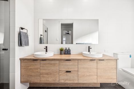 Property photo of 55 Noble Circuit Onkaparinga Heights SA 5163
