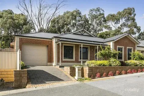 Property photo of 1/8 Cinnamon Way Aberfoyle Park SA 5159