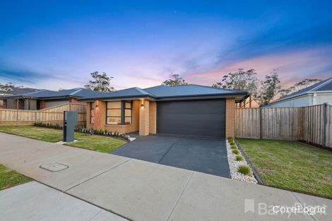 Property photo of 25 Cloverleaf Crescent Drouin VIC 3818